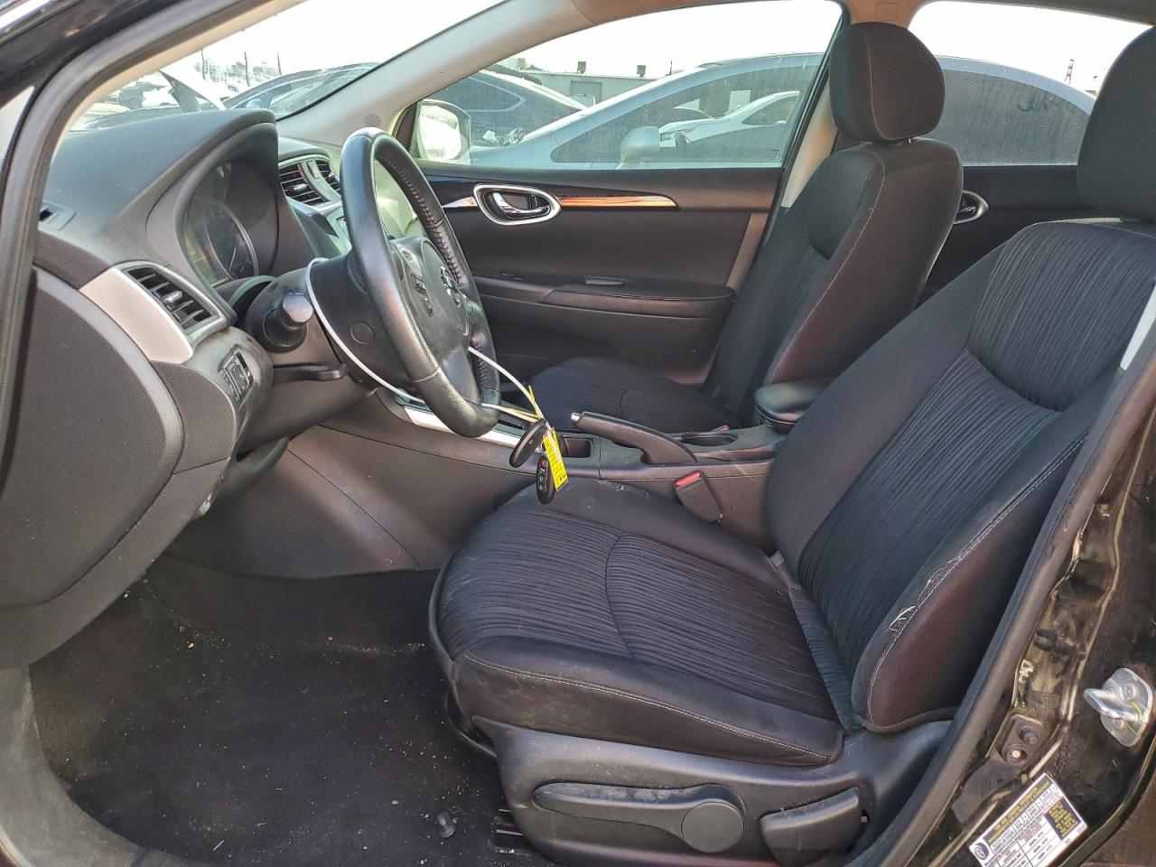 2019 NISSAN SENTRA S photo 7