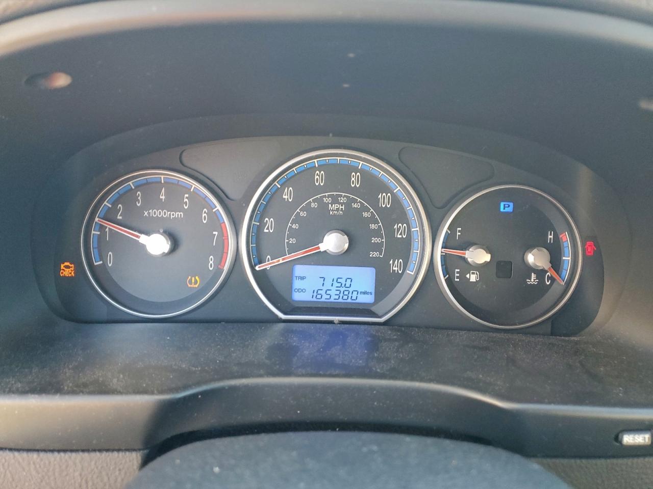 2009 HYUNDAI SANTA FE GLS photo 9