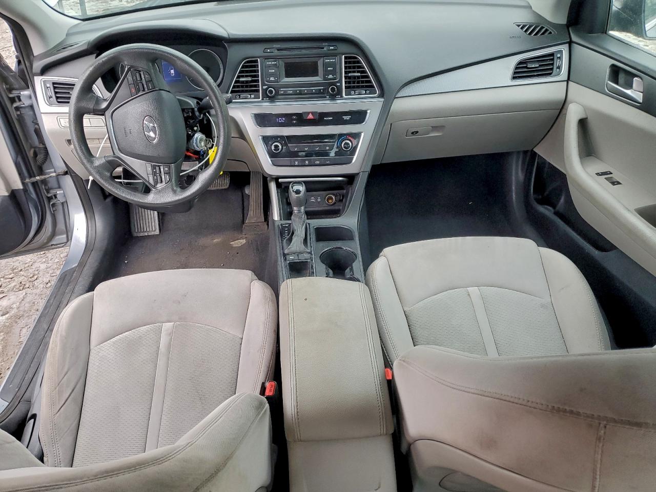2016 HYUNDAI SONATA SE photo 8