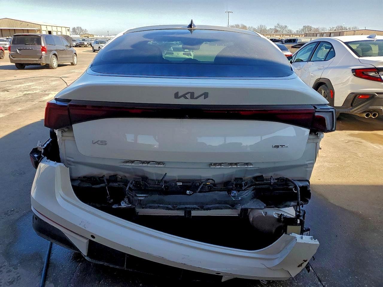 2025 KIA K5 GT LINE photo 6