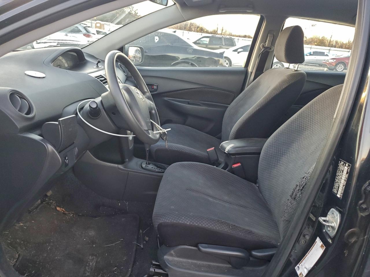 2007 TOYOTA YARIS photo 7