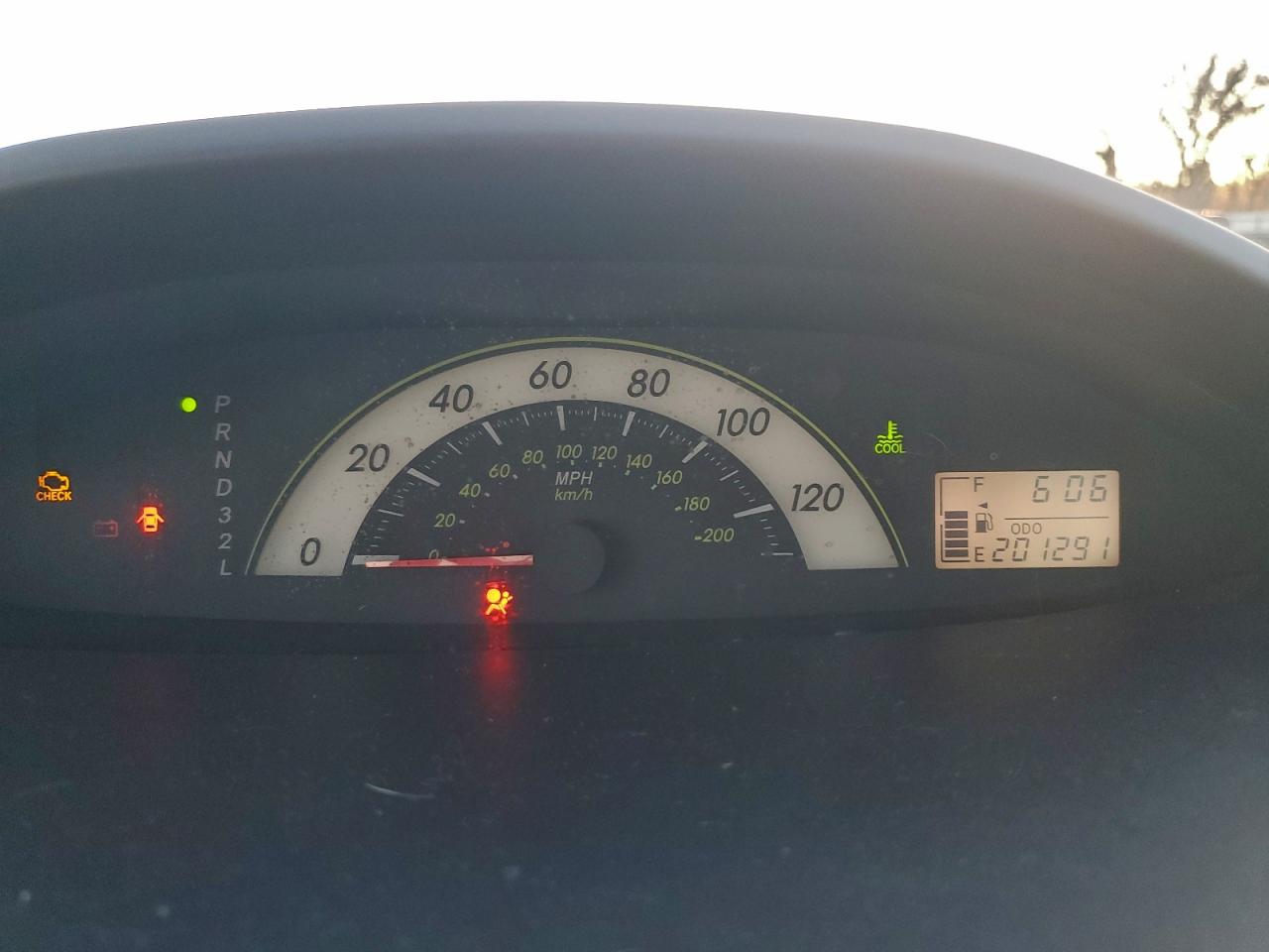 2007 TOYOTA YARIS photo 9