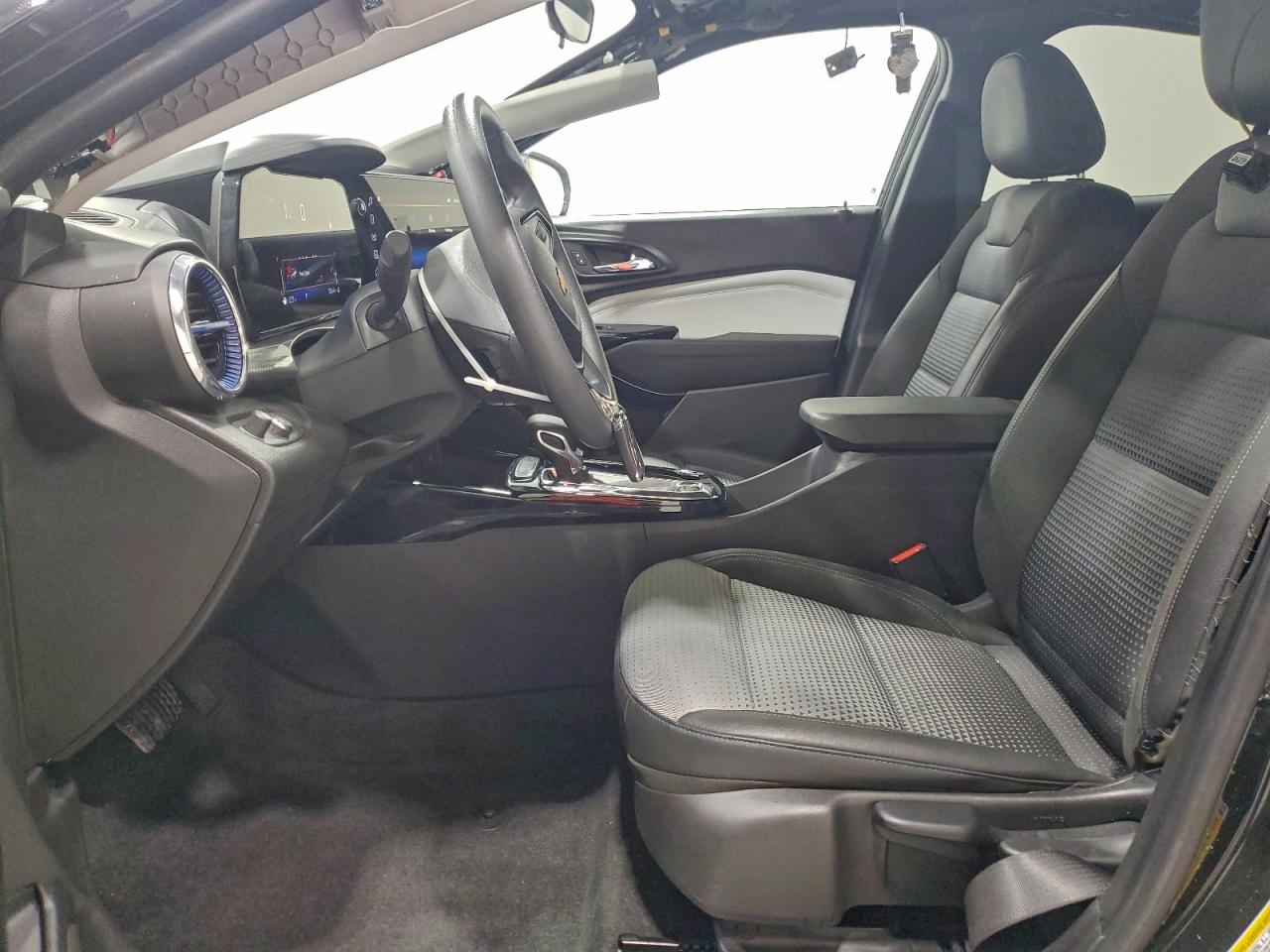 2025 CHEVROLET TRAX 1LT photo 7