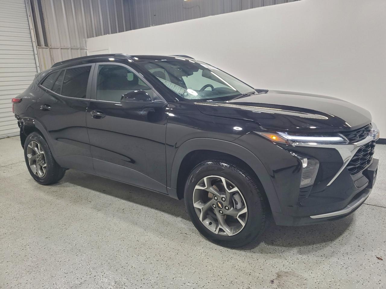 2025 CHEVROLET TRAX 1LT photo 4
