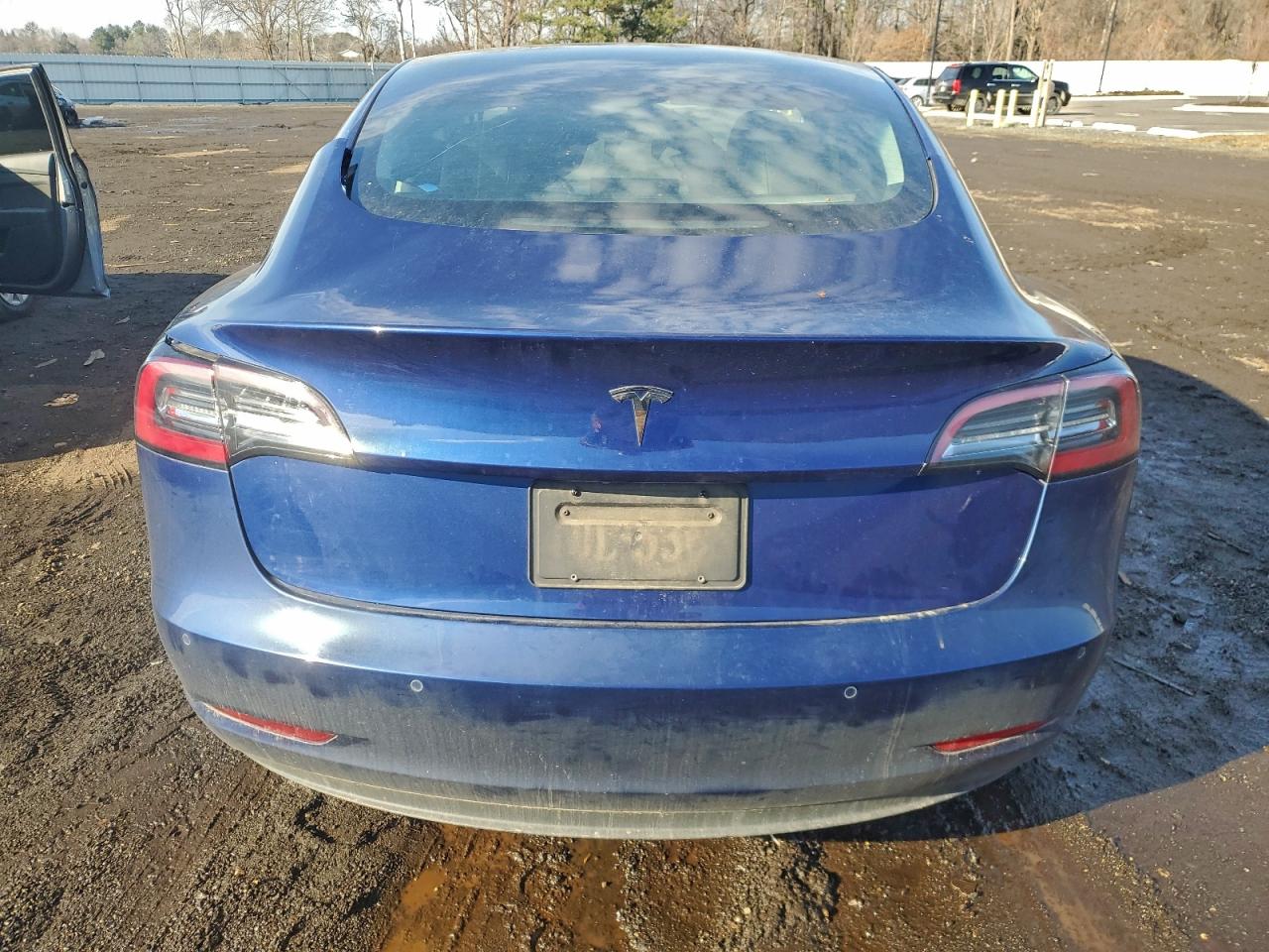2022 TESLA MODEL 3 photo 6
