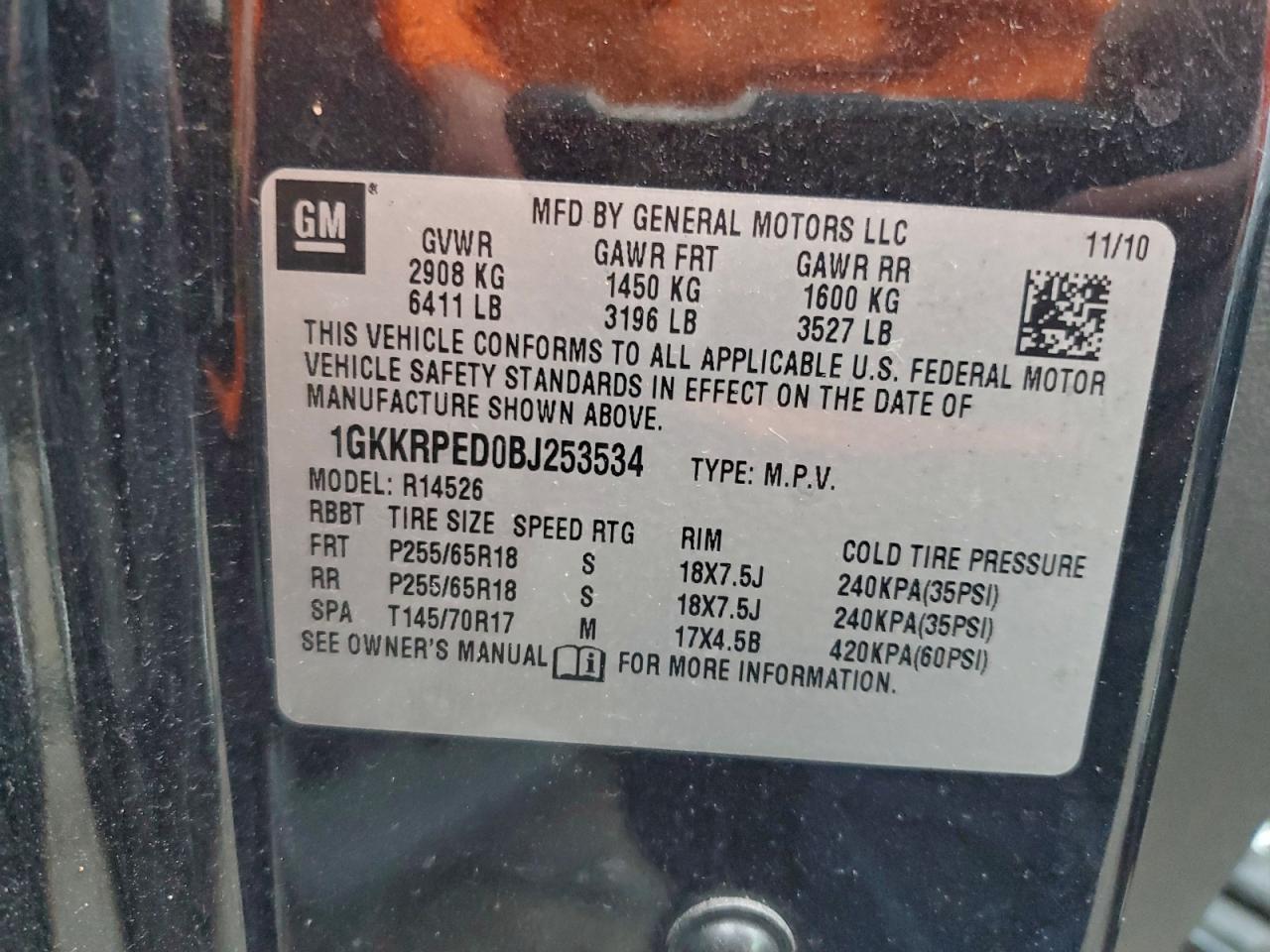 2011 GMC ACADIA SLE photo 13