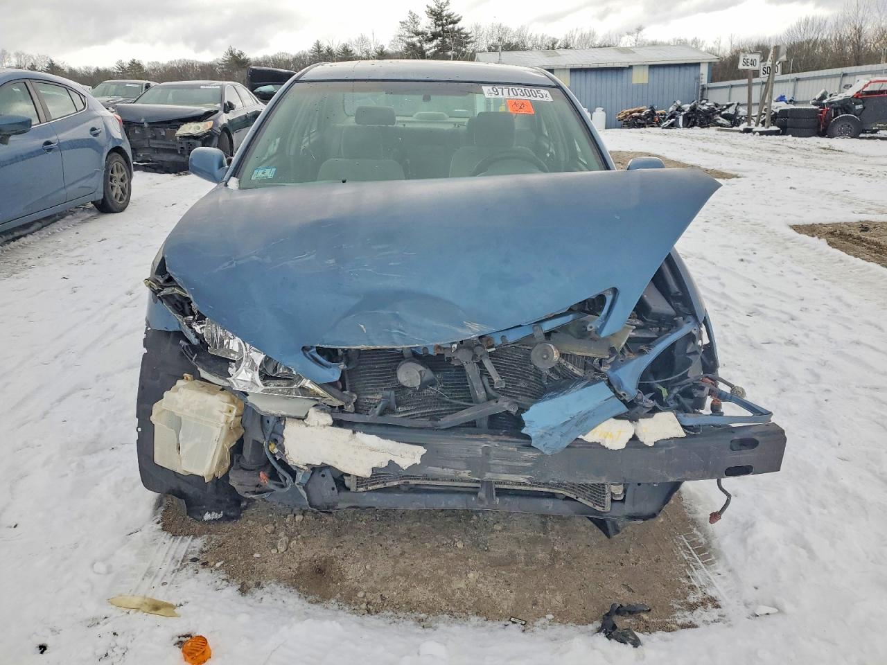 2004 TOYOTA CAMRY LE photo 5