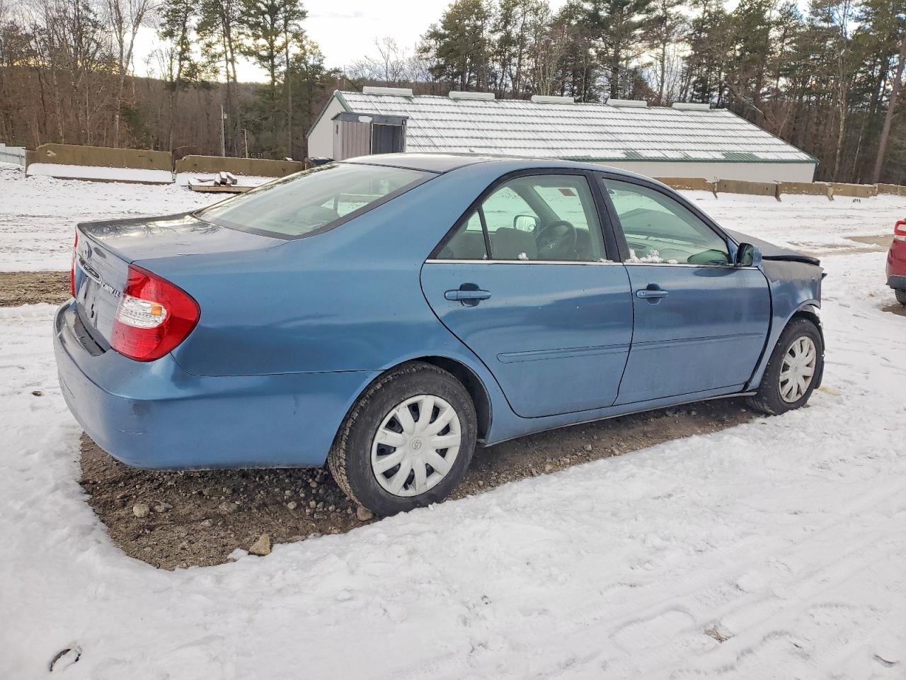 2004 TOYOTA CAMRY LE photo 3