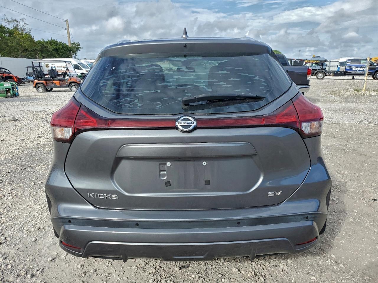 2021 NISSAN KICKS SV photo 6