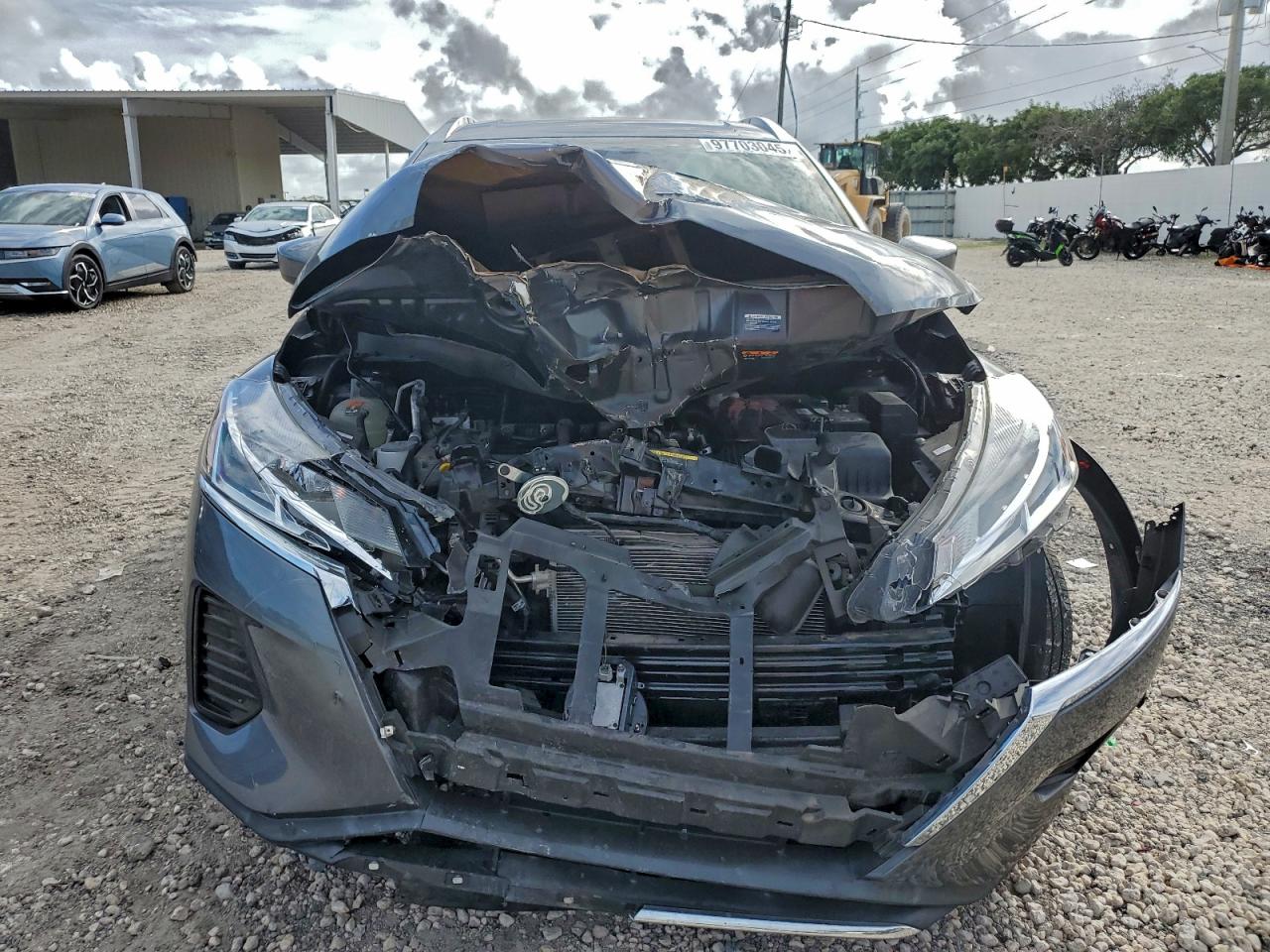 2021 NISSAN KICKS SV photo 5