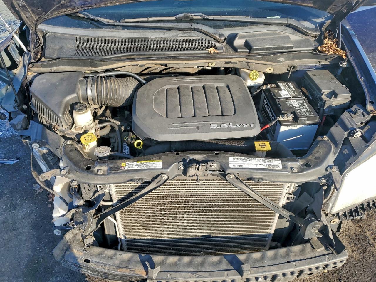 2012 DODGE GRAND CARAVAN CREW photo 12