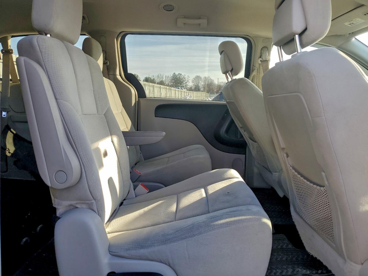 2012 DODGE GRAND CARAVAN CREW photo 11