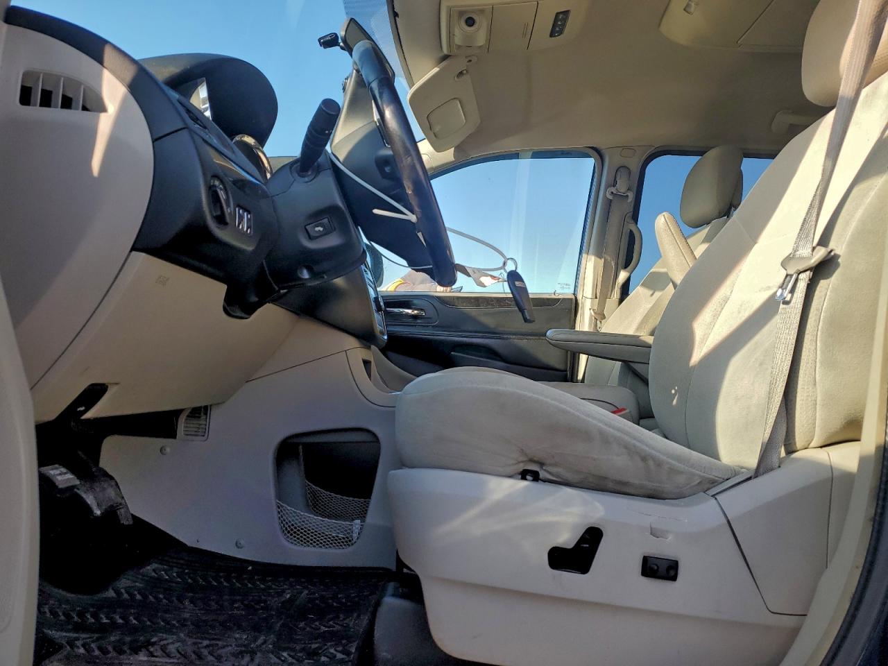 2012 DODGE GRAND CARAVAN CREW photo 7