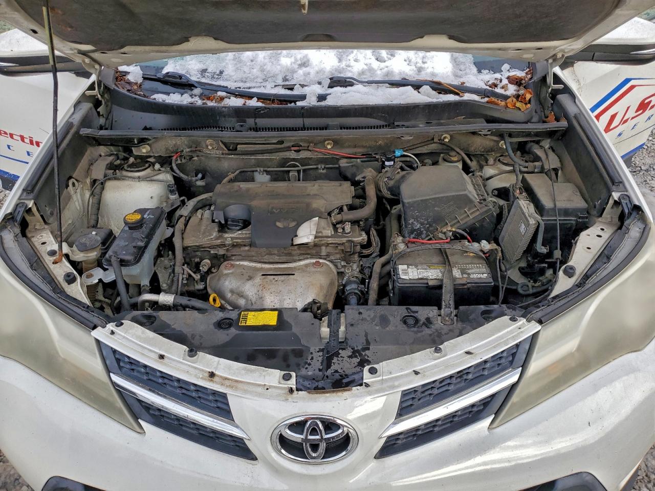 2013 TOYOTA RAV4 XLE photo 12