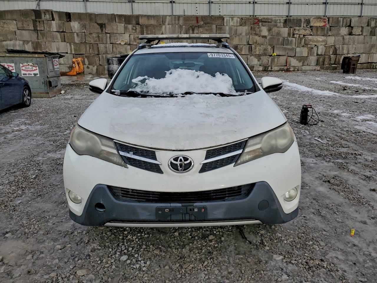 2013 TOYOTA RAV4 XLE photo 5