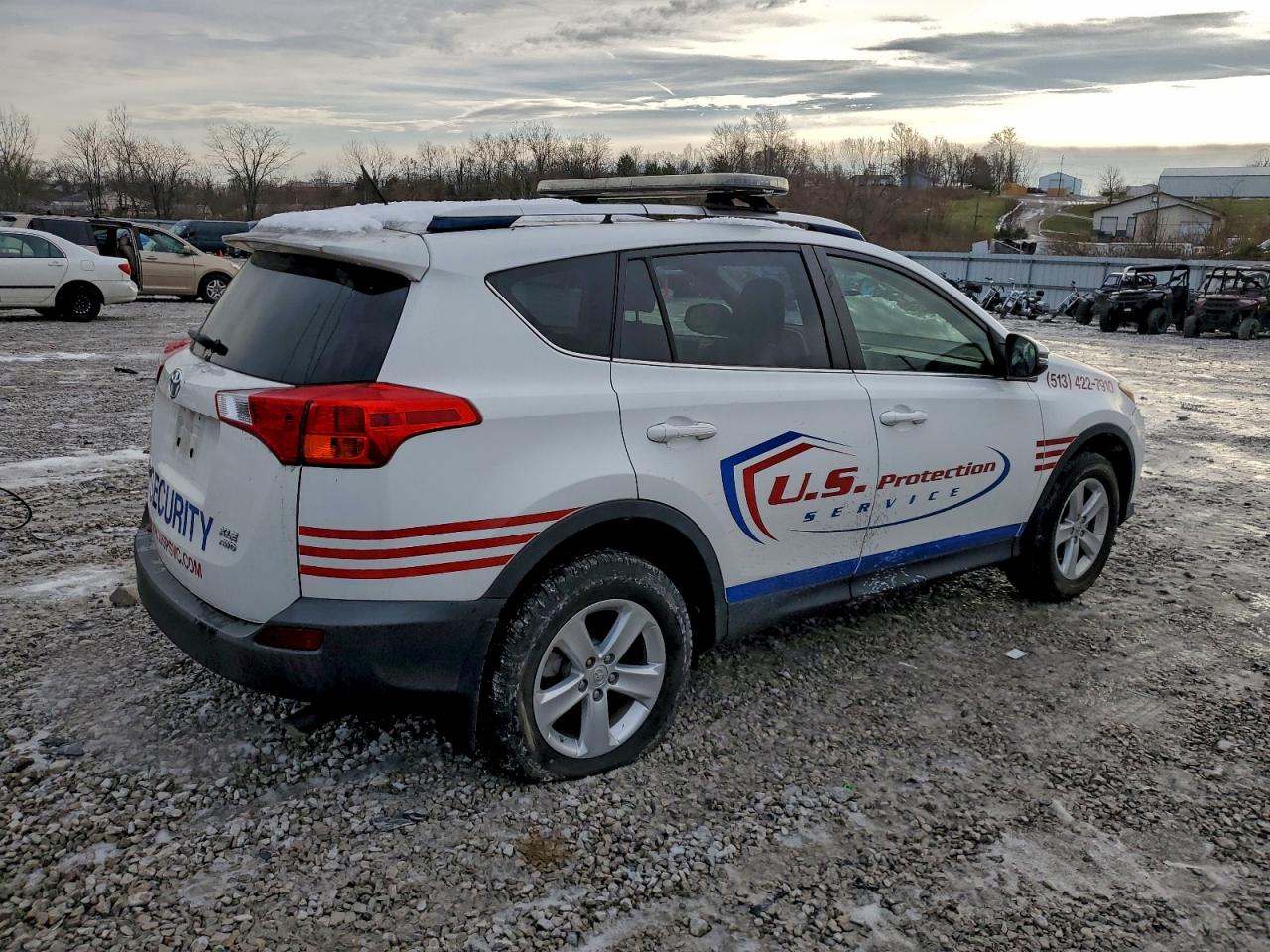 2013 TOYOTA RAV4 XLE photo 3