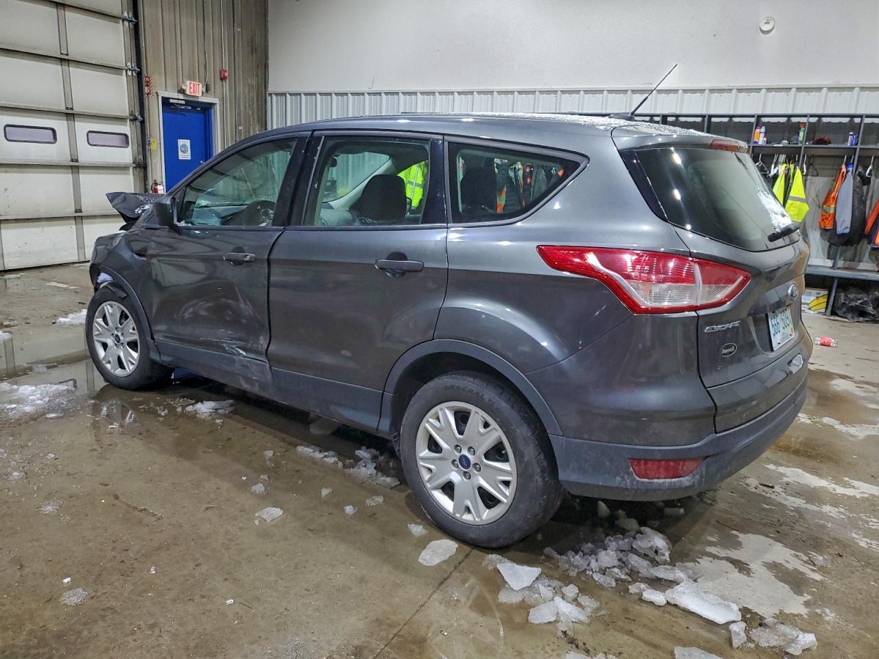 2015 FORD ESCAPE S photo 2