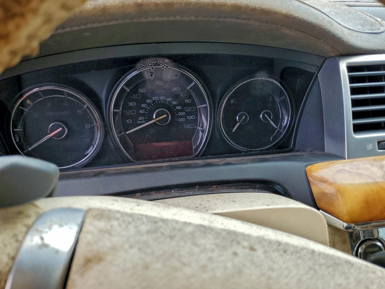 2011 LINCOLN MKS photo 9
