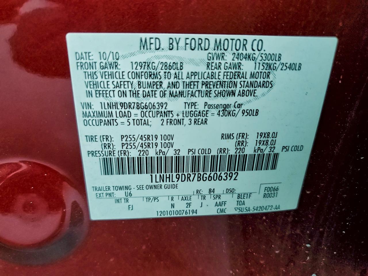 2011 LINCOLN MKS photo 12