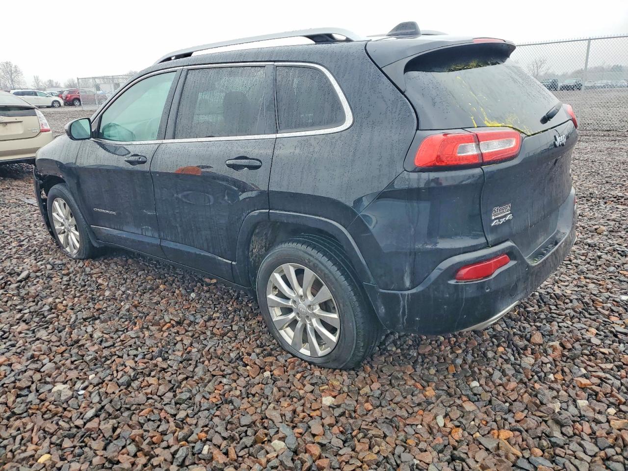 2018 JEEP CHEROKEE OVERLAND photo 2