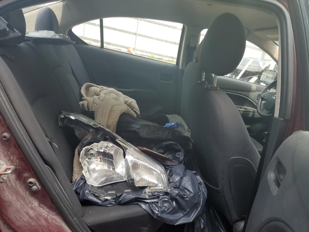2017 MITSUBISHI MIRAGE G4 ES photo 19