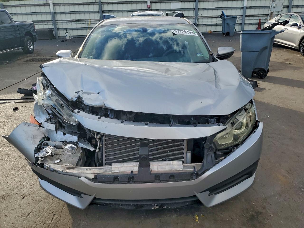 2017 HONDA CIVIC LX photo 5