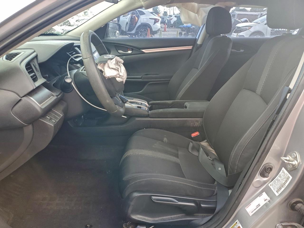 2017 HONDA CIVIC LX photo 7
