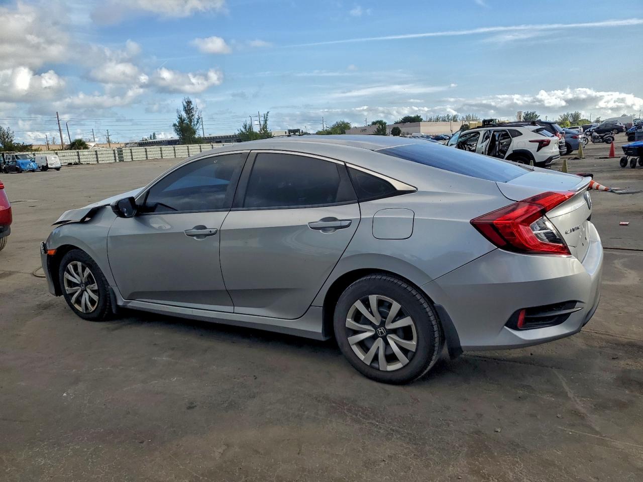 2017 HONDA CIVIC LX photo 2