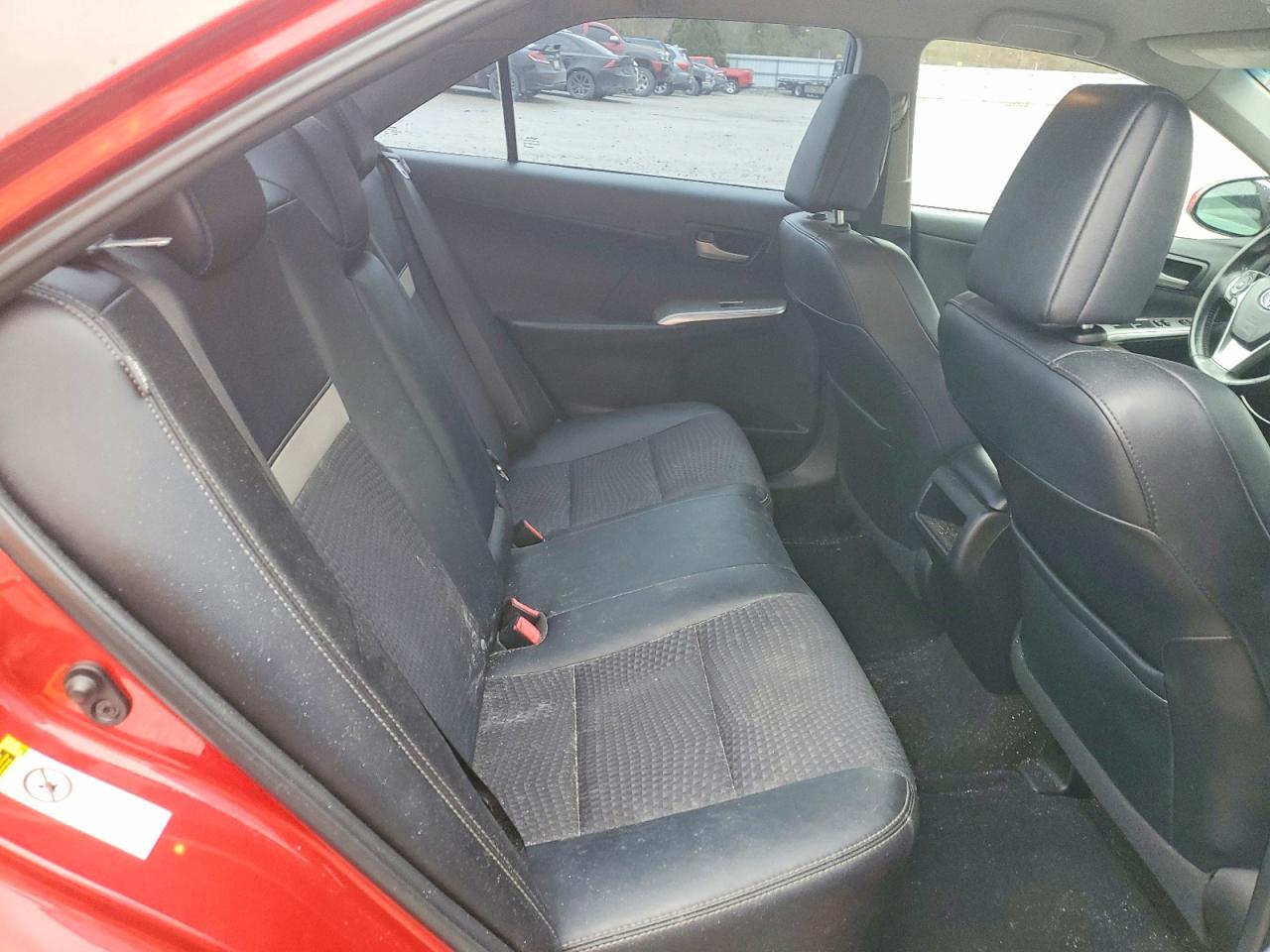 2014 TOYOTA CAMRY L photo 10