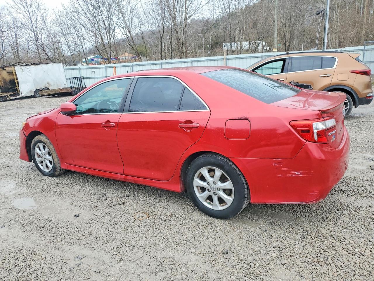 2014 TOYOTA CAMRY L photo 2