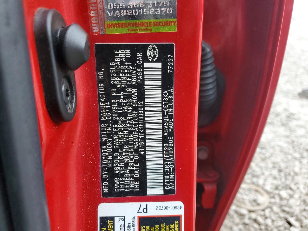 2014 TOYOTA CAMRY L photo 12