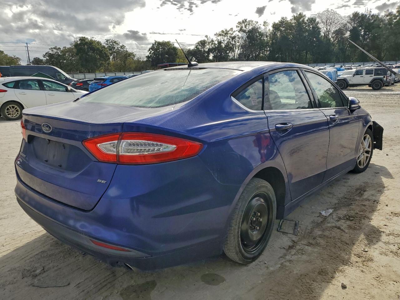 2013 FORD FUSION SE photo 3