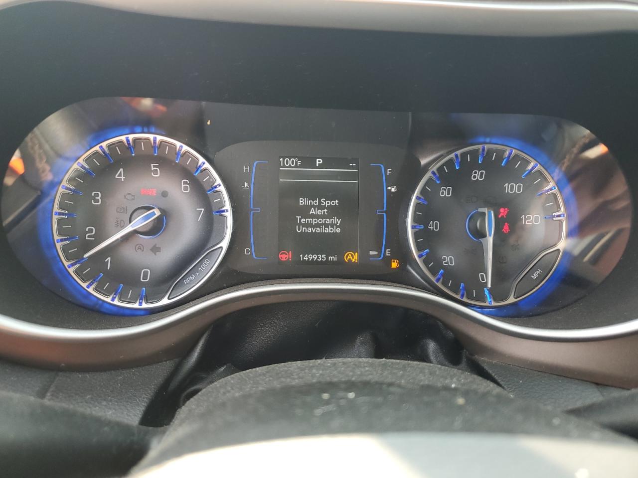 2019 CHRYSLER PACIFICA TOURING L photo 9