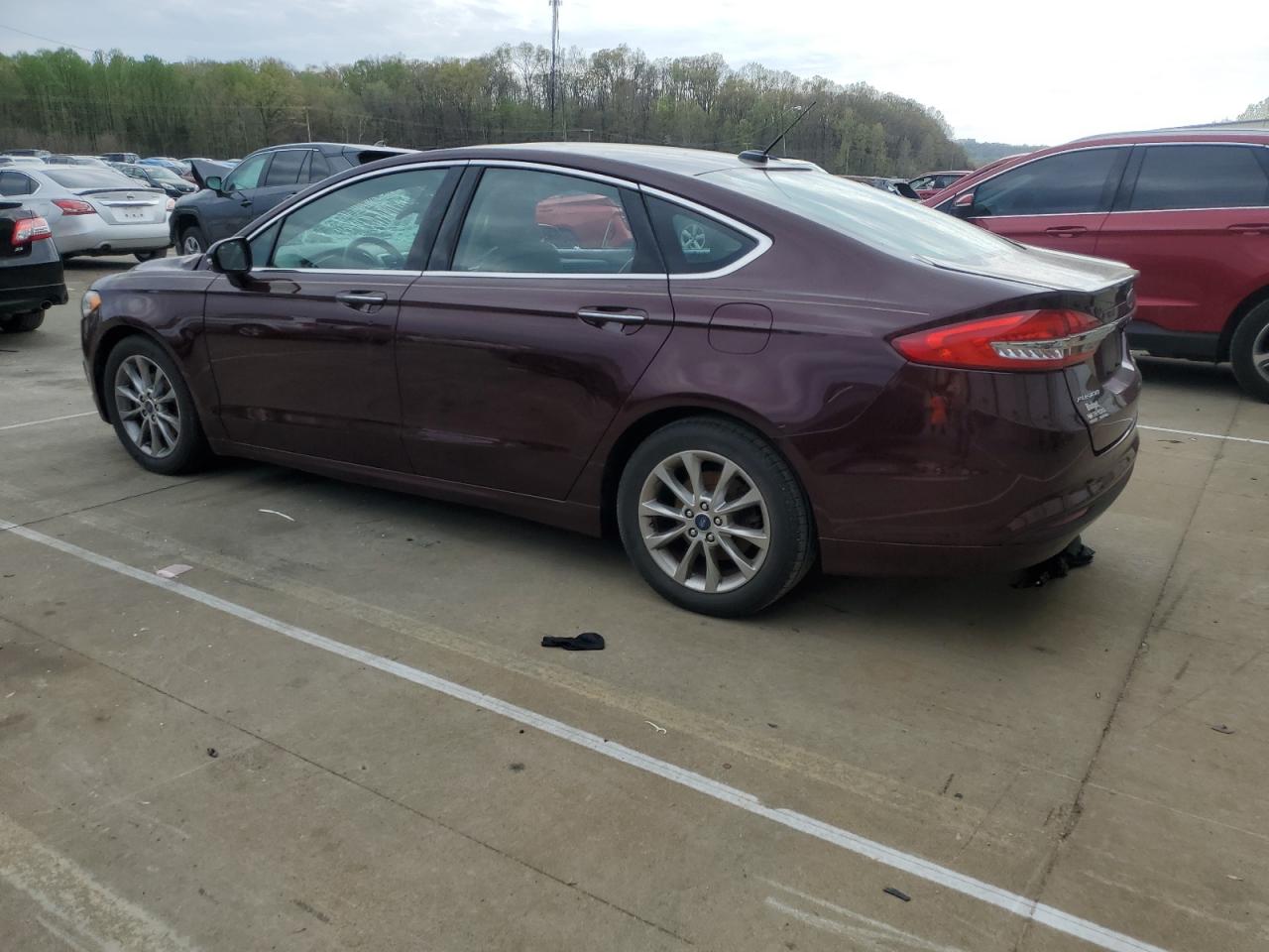 2017 FORD FUSION SE photo 2