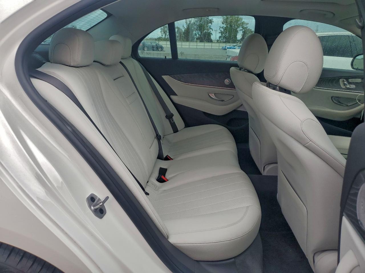2021 MERCEDES-BENZ E 350 photo 10