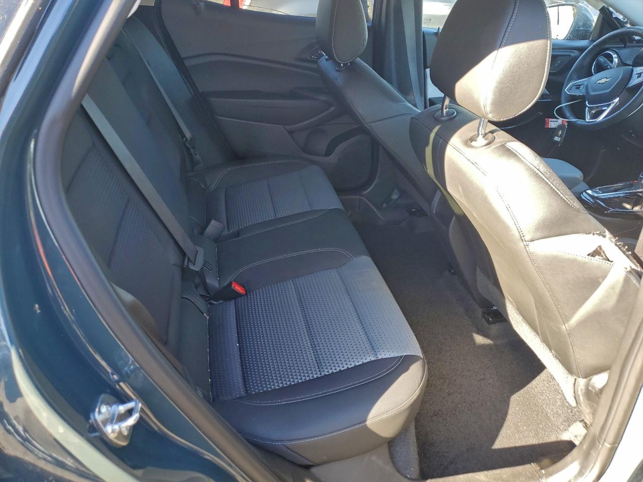 2025 CHEVROLET TRAX 1LT photo 11