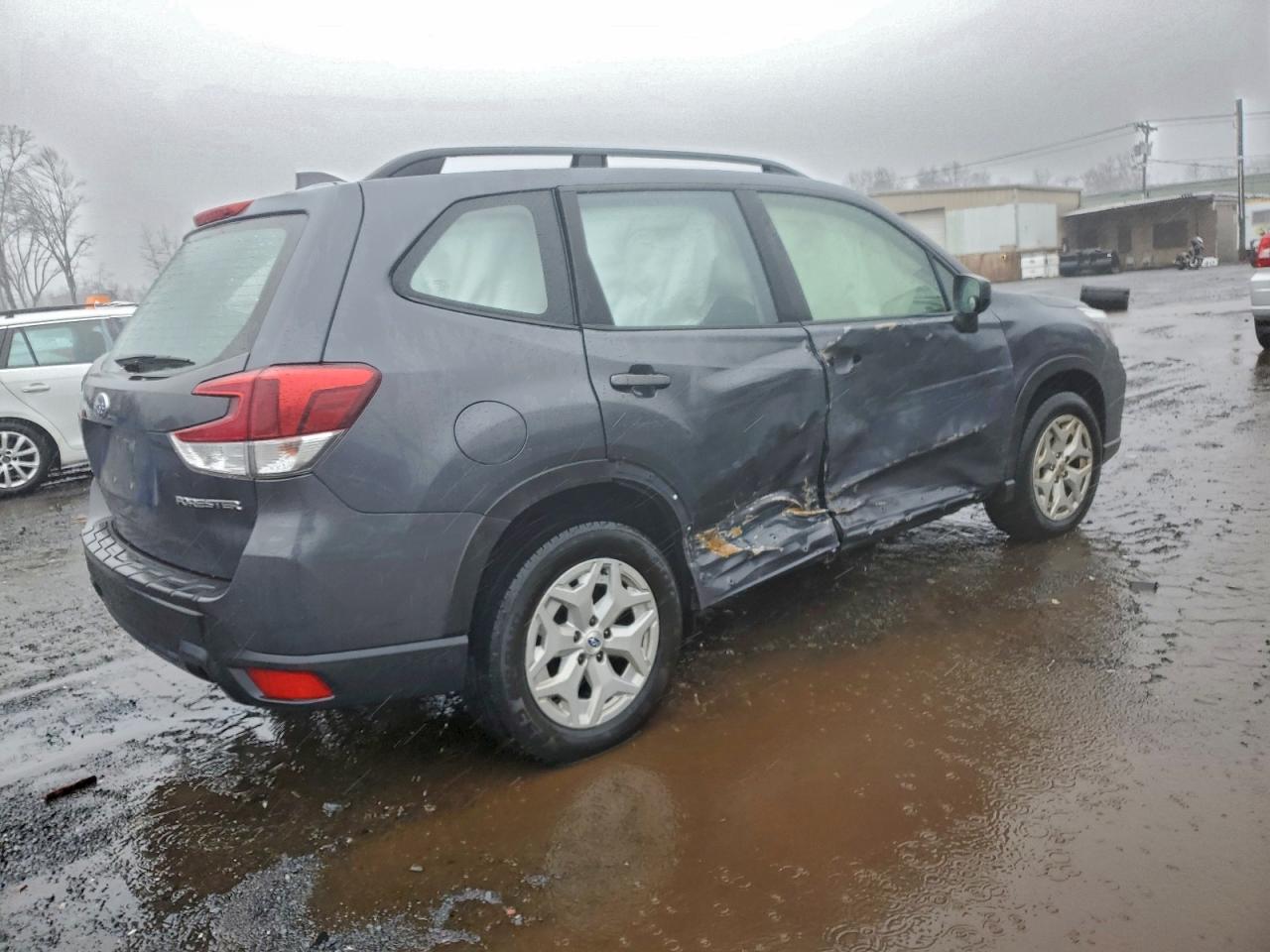 2020 SUBARU FORESTER photo 5