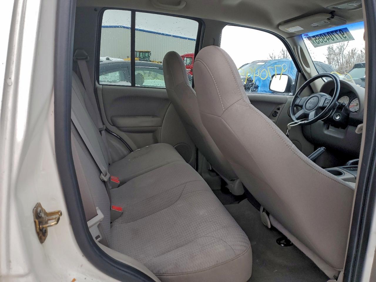 2002 JEEP LIBERTY SPORT photo 11