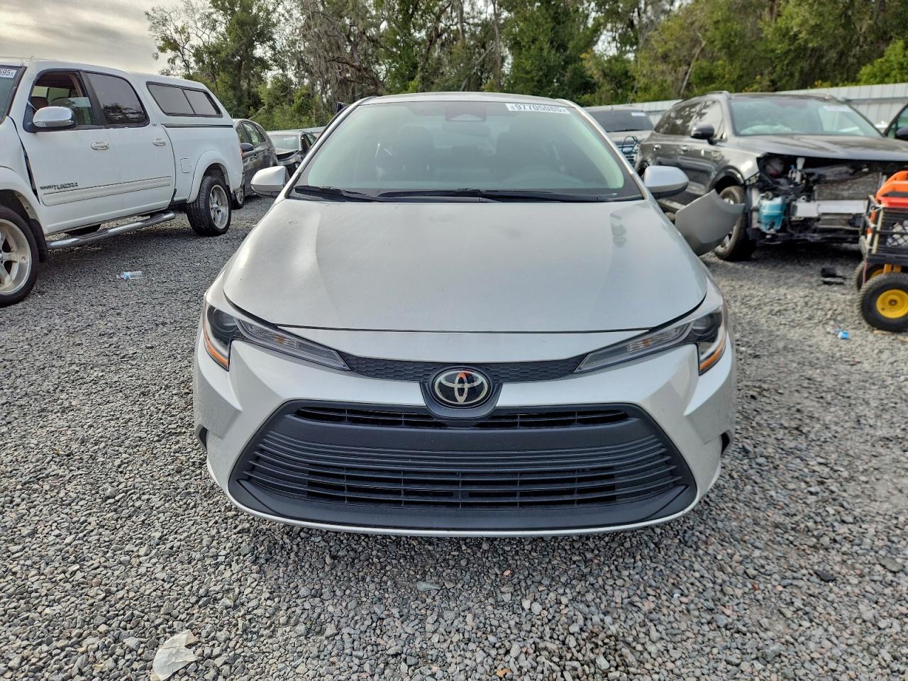 2024 TOYOTA COROLLA LE photo 5