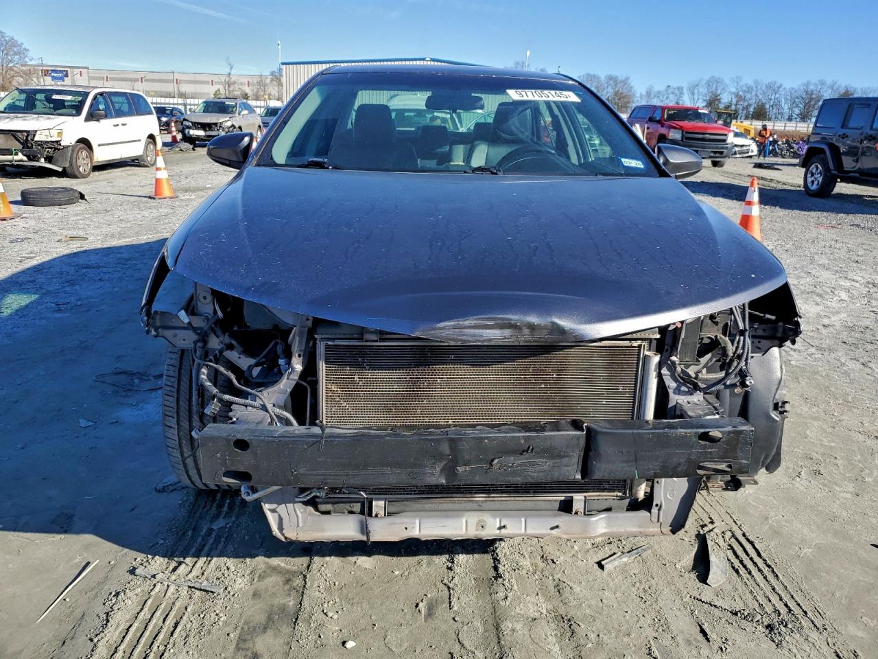 2014 TOYOTA CAMRY L photo 5