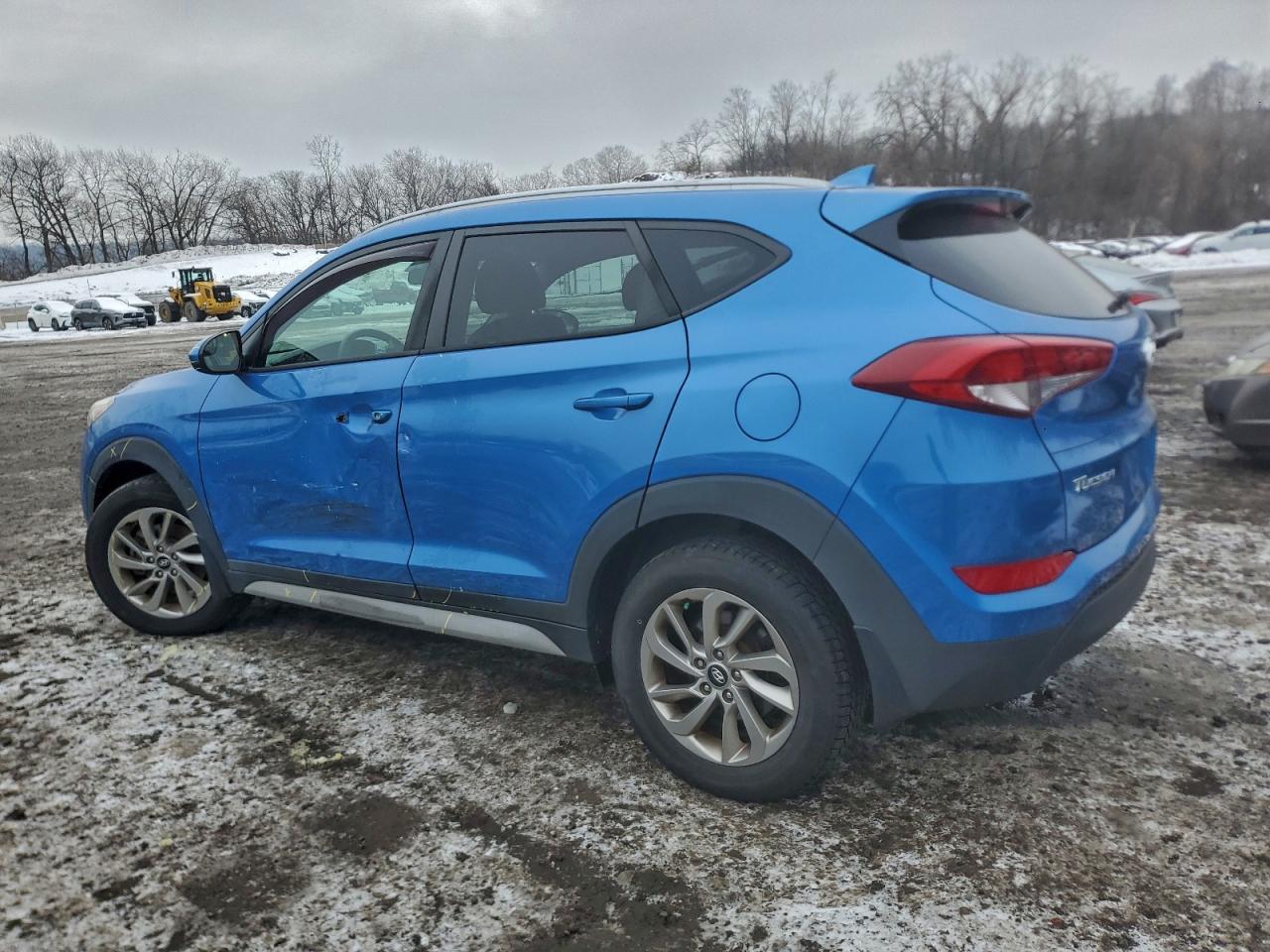 2018 HYUNDAI TUCSON SEL photo 2