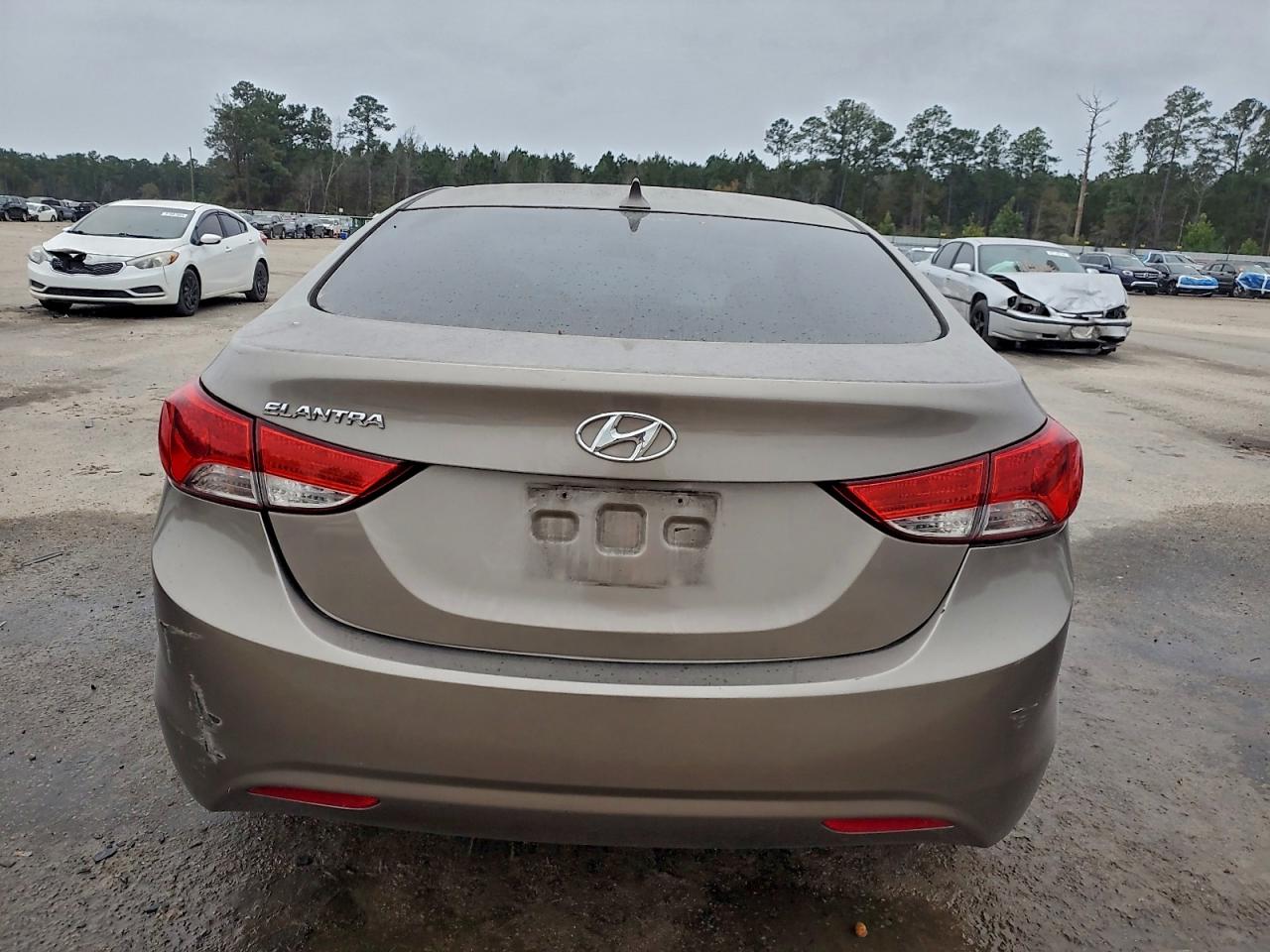 2013 HYUNDAI ELANTRA GLS photo 6