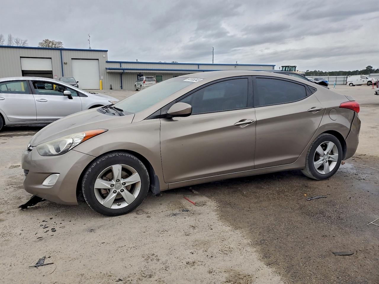 2013 HYUNDAI ELANTRA