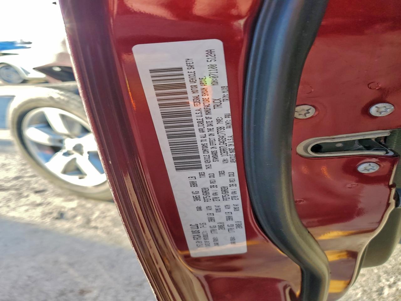 2016 RAM 1500 SLT photo 12