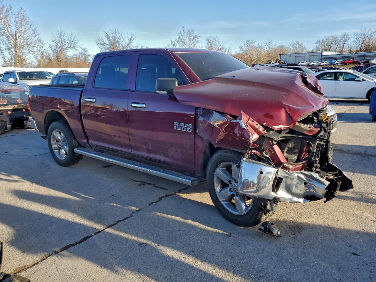 2016 RAM 1500 SLT photo 4