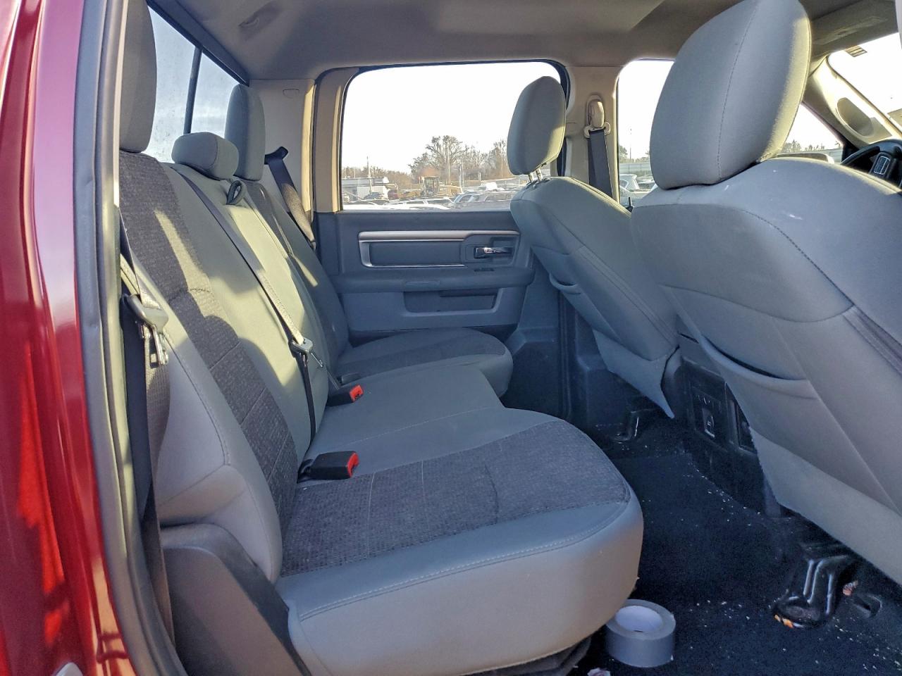 2016 RAM 1500 SLT photo 10