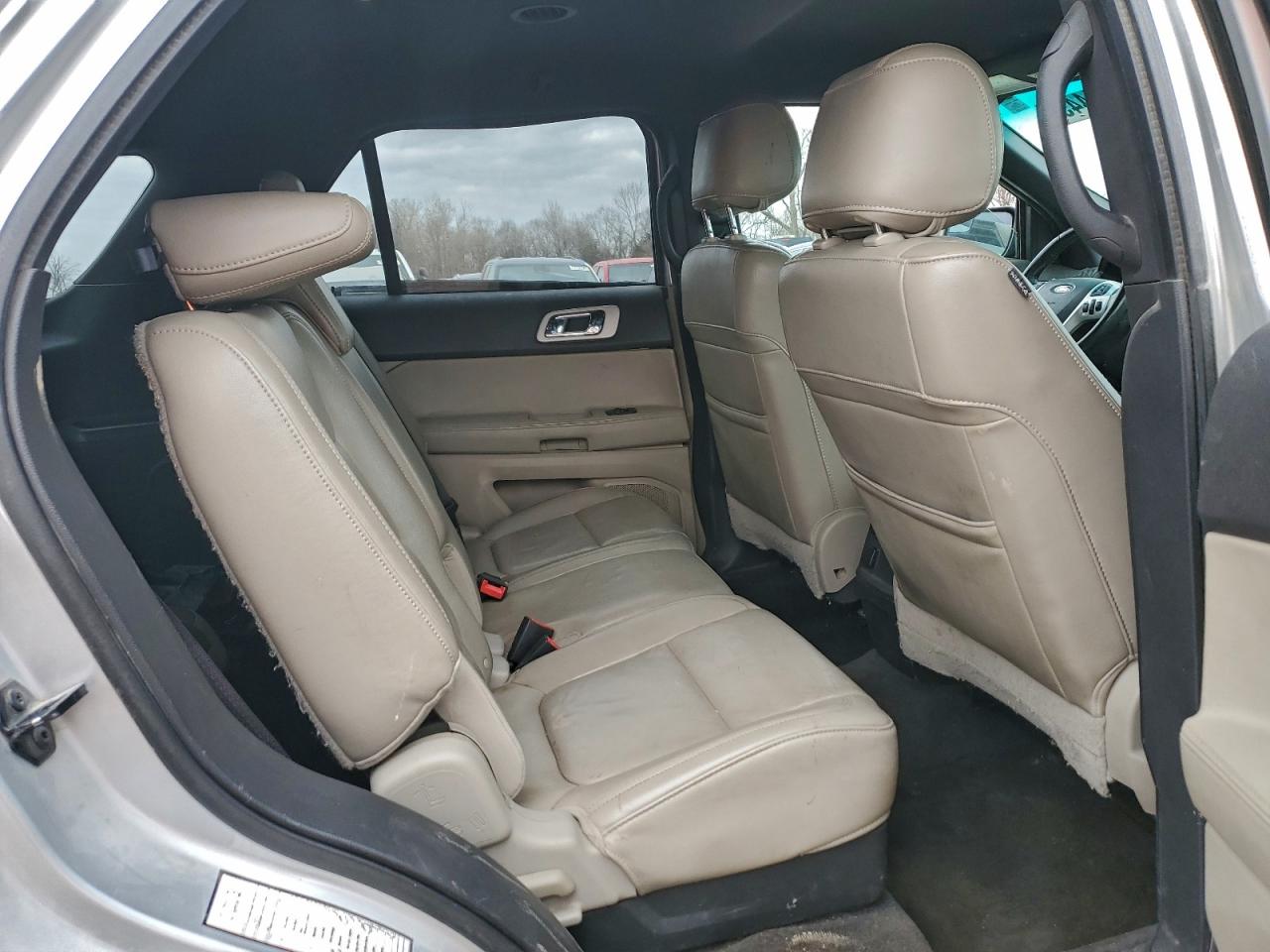 2011 FORD EXPLORER XLT photo 11