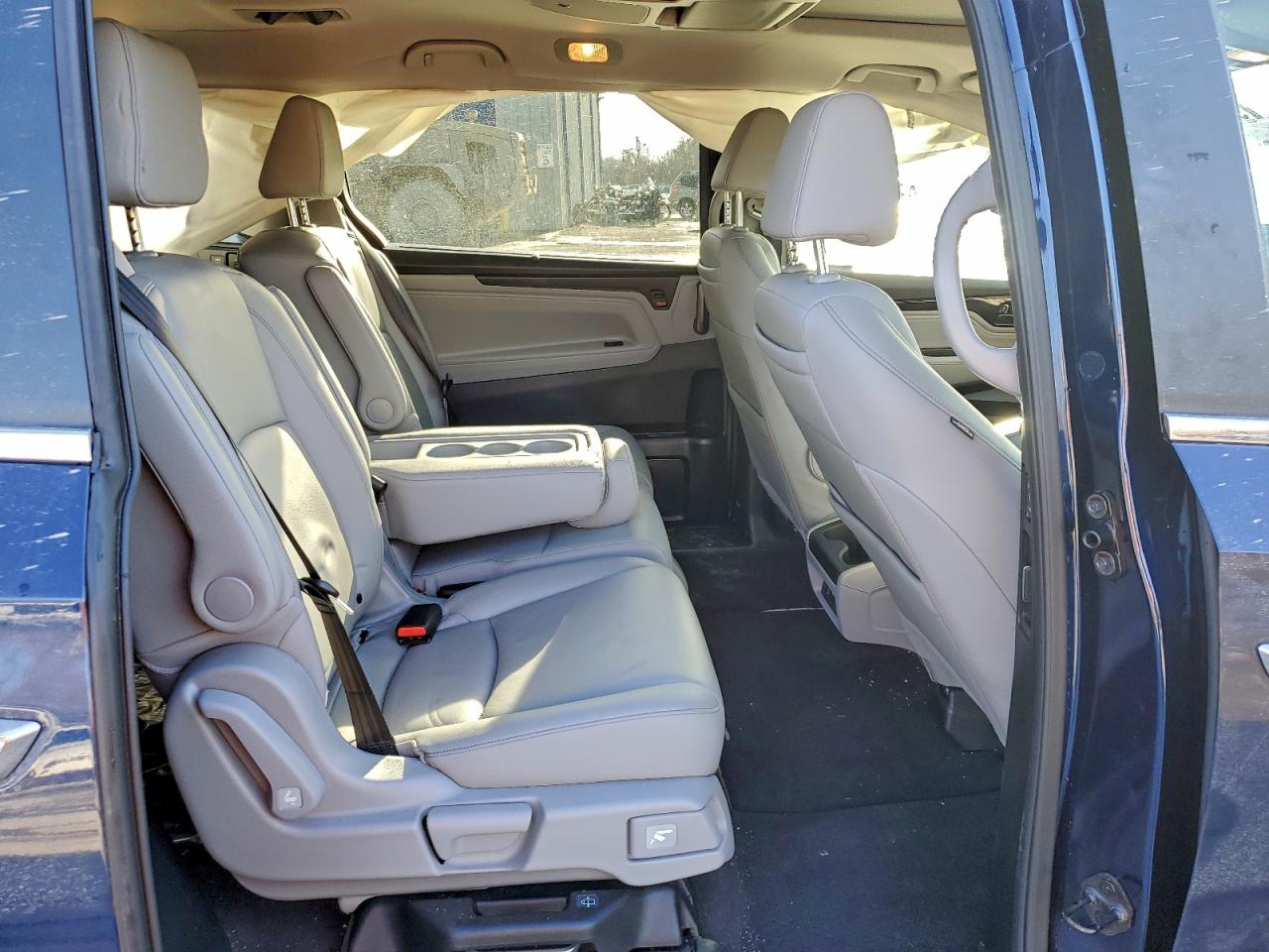 2024 HONDA ODYSSEY TOURING photo 11