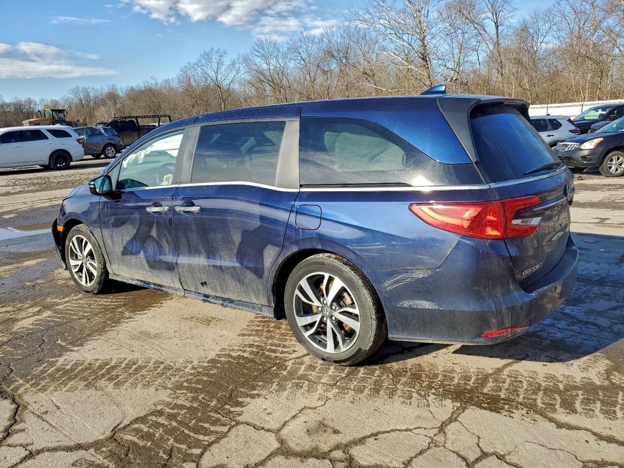 2024 HONDA ODYSSEY TOURING photo 2