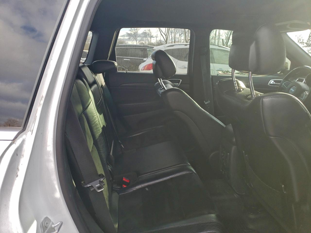2015 JEEP GRAND CHEROKEE LAREDO photo 11